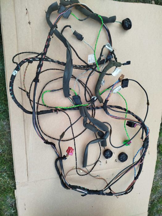 Audi A4 B5 Avant głośniki subwoofer wzmacniacz instalacja blaupunkt