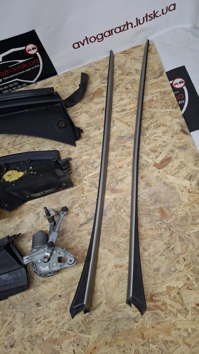 Жабо Peugeot 3008 накладка під лобове скло Peugeot 3008