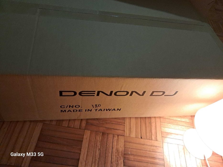 Denon DJ Prime 4 - Novo na caixa -SEM USO