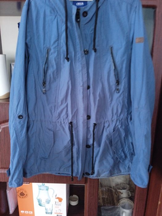 Продам куртку-вітрівку