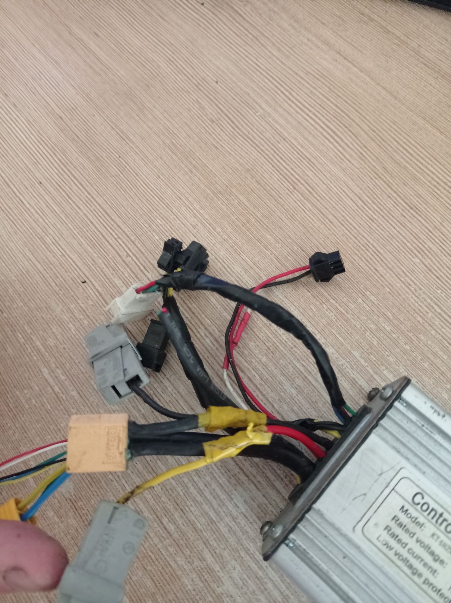 Контроллер самокат 48v 1000w читайте описание.: 700 грн. - Прочие виды ...