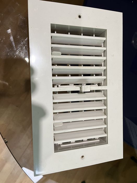 Продається решітка вентиляційна