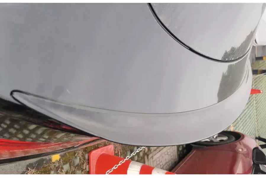 Aileron / lip / spoiler traseiro em preto piano brilhante  para Mercedes GLE C167 coupe +19 LOOK GLE 53 / AMG em plástico ABS