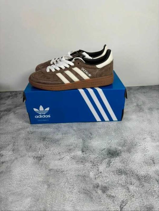 Buty damskieTrampki adidas_Handball_Spezial R.40