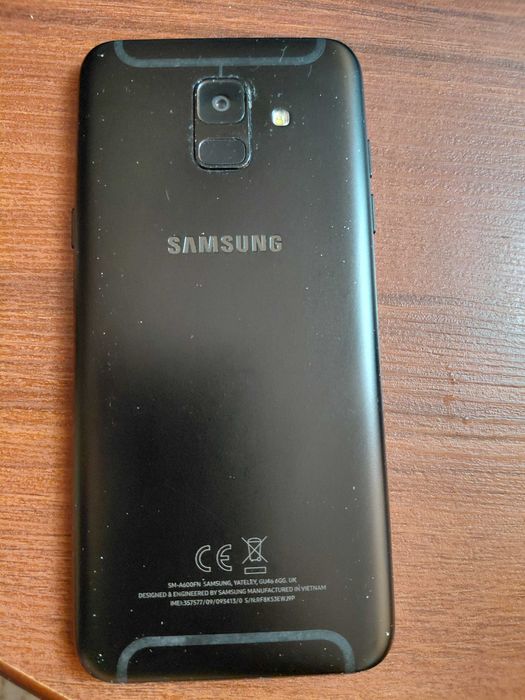 Смартфон Samsung A6 + 64 ГБт