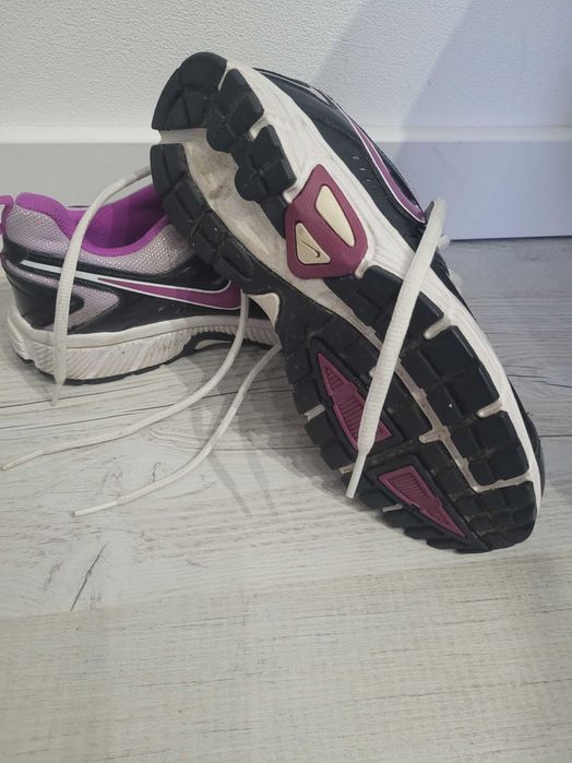 Buty damskie Nike Dart 9 roz 38