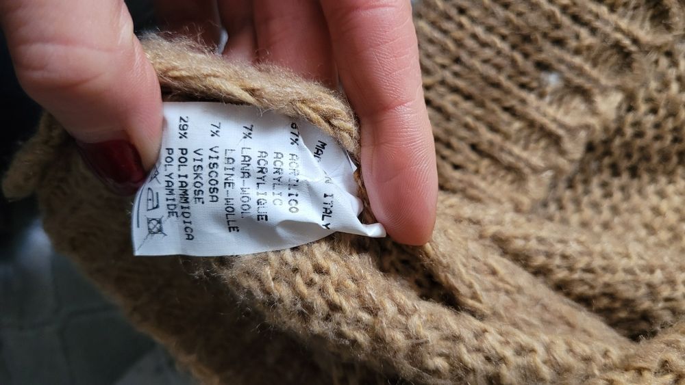Sweter karmelowy oversize