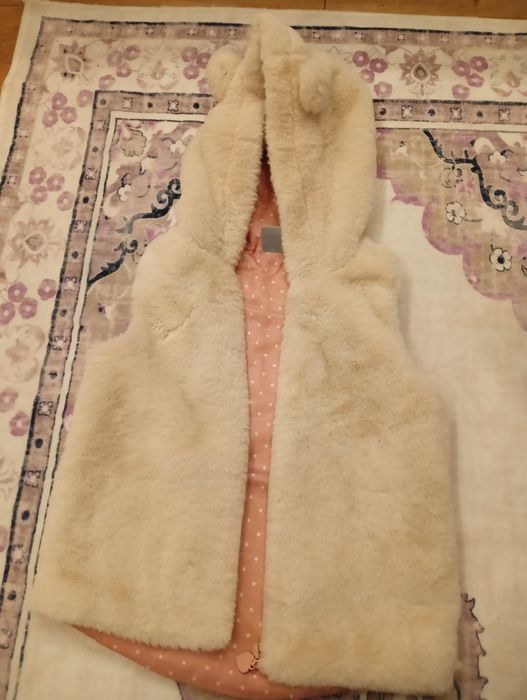 KKamizelka futerko z kapturem r. 104/110