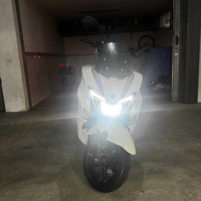 Suzuki Burgman 125 (2023) – 4.400 km