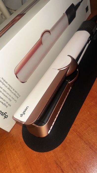 Dyson airstrait Випрямляч - Фен выпрямитель