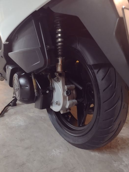 Silverblade - KEEWAY 250CC - Branca