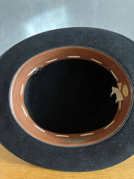 Antyczny wełniany melonik 56