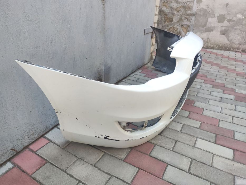 Продам Бампер от Lancer