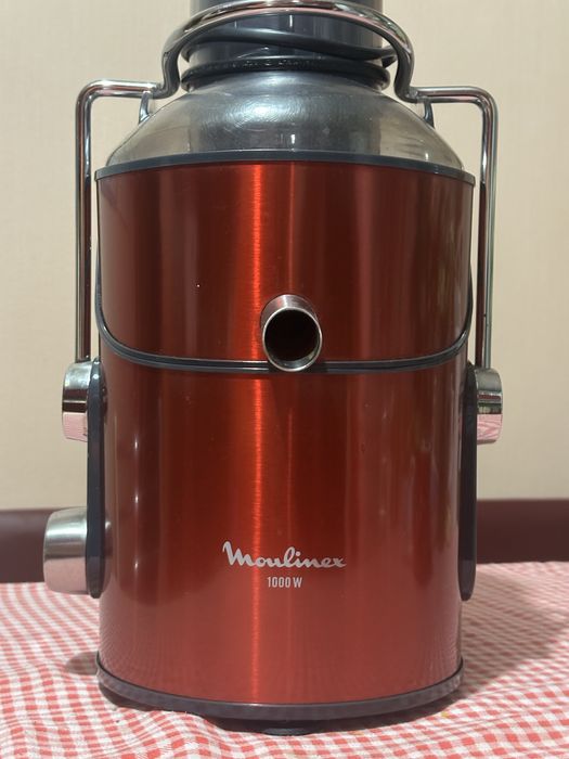 Соковижималка (соковичавниця) MOULINEX