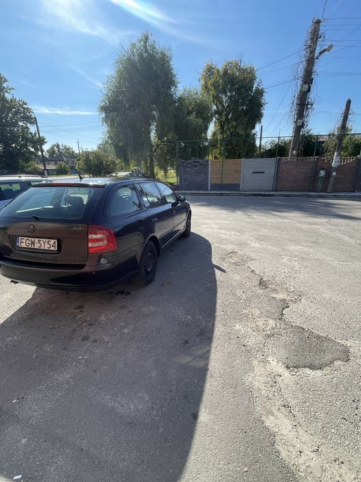 Продам машину 2600