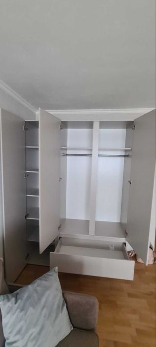 1 кімнатна після ремонту, дуже тепла, проспект Гонгадзе, Виноградар