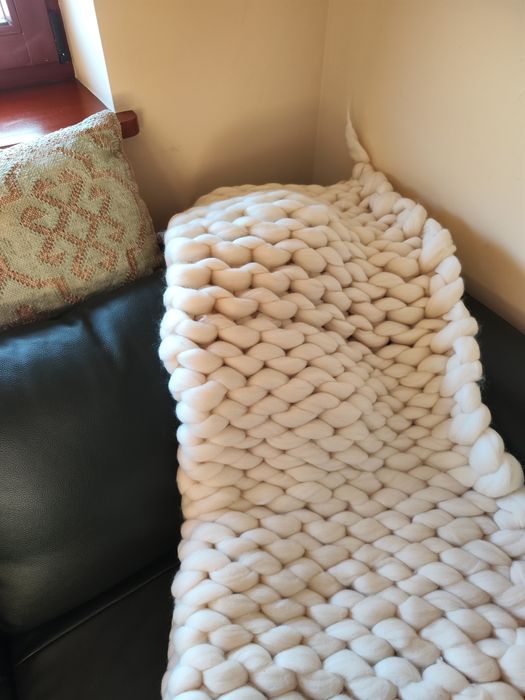 Piękny, ręcznie robiony, pleciony, wełniany koc premium