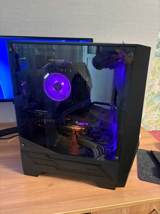 Ігровий ПК AMD Ryzen 7 3700X, 32Gb DDR4, 512Gb SSD m2 + 1Tb HDD + 256gb SSD 2.5, NVIDIA GeForce RTX 5060  (8 ГБ)