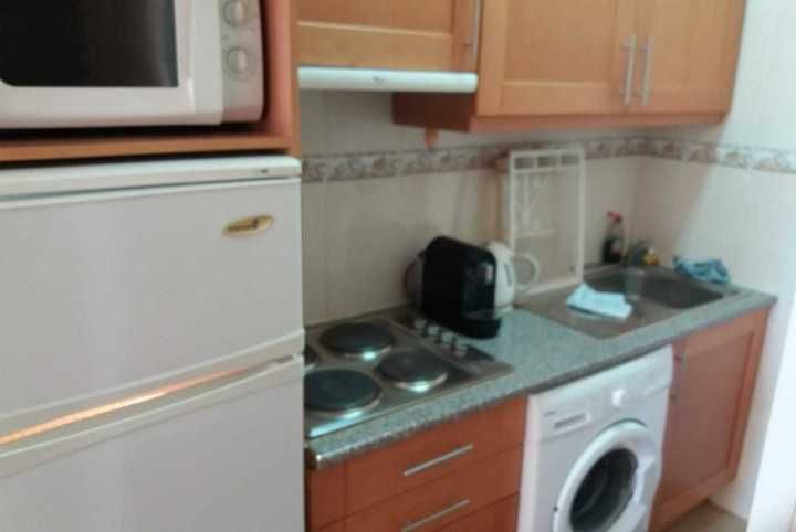 arrenda apartamento ao ano em quarteira