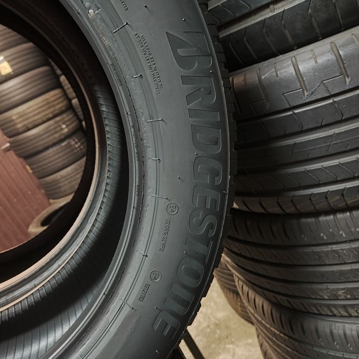 235/55/19 Sprzedam parę opon zimowych Bridgestone