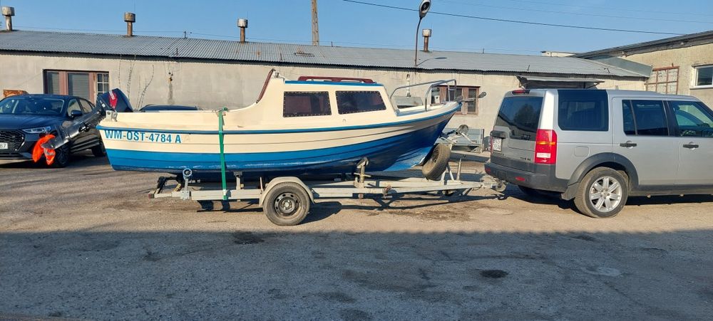 Łódź kabinowa KORMORAN  21.999zł.