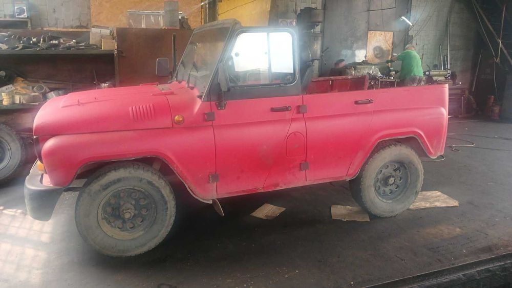 Бурова установка гідравлічна на базі автомобіля УАЗ