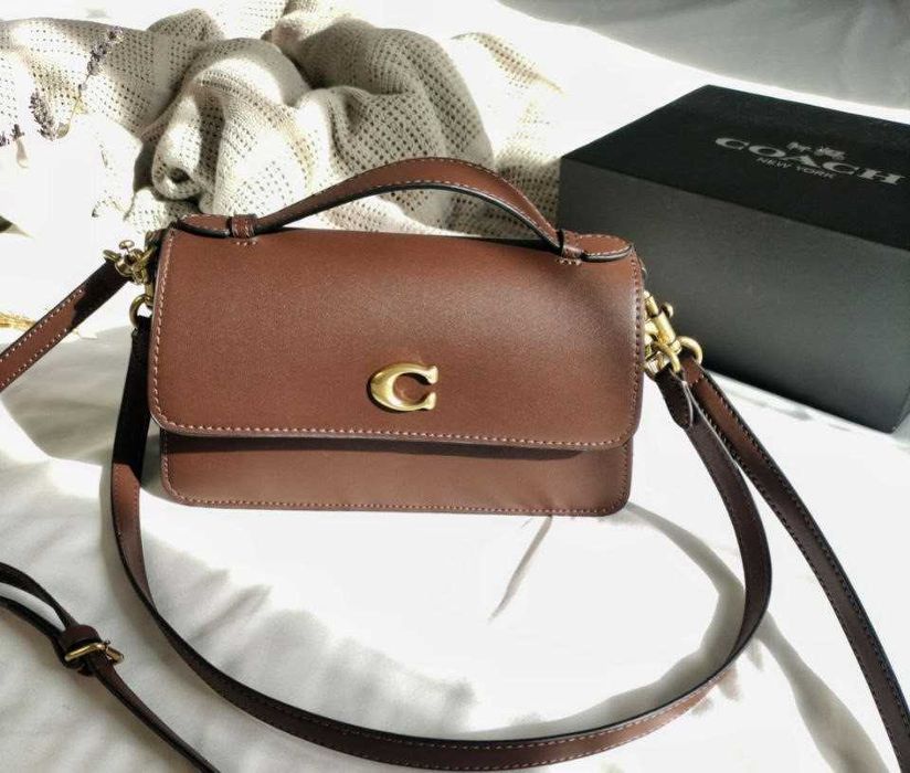 Шкіряна сумка Coach Juno Crossbody