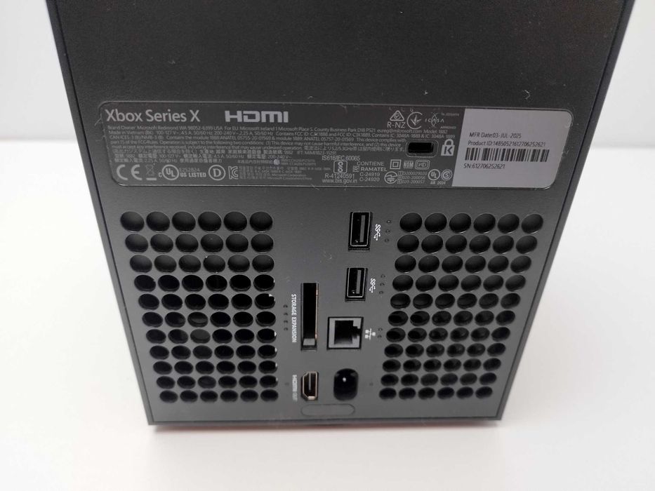 Konsola Xbox Series X 1TB