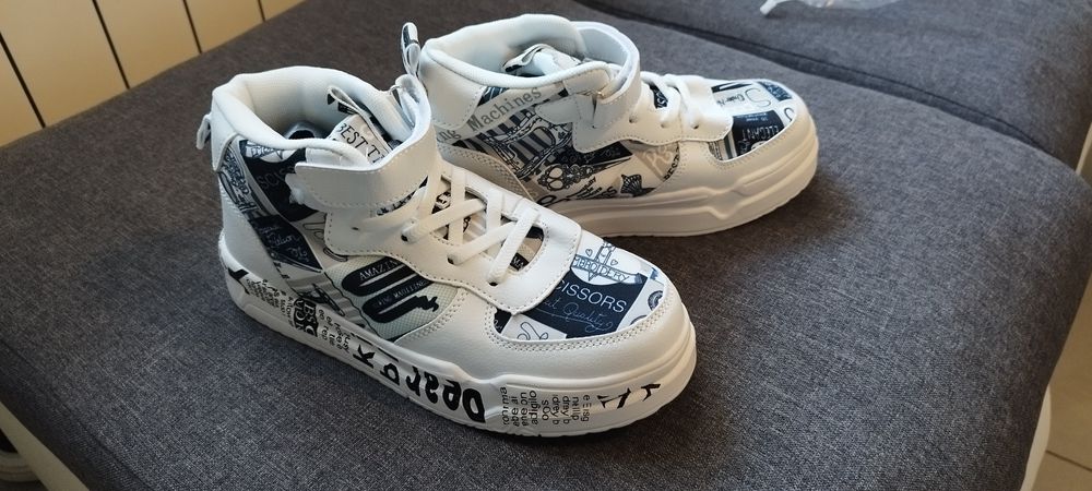 Buty chłopięce nowe