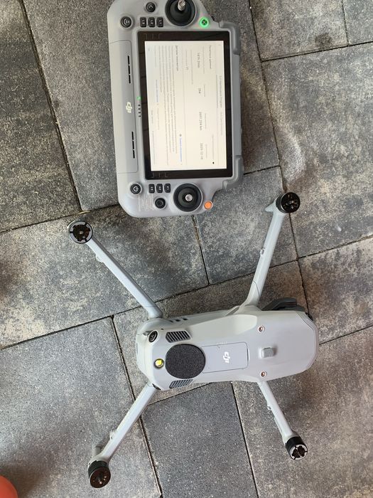 Dji Matrice 4е квадрокоптер