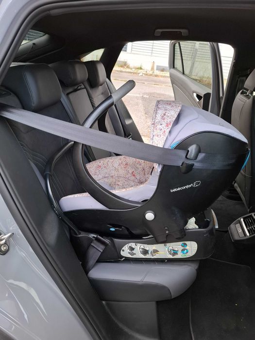 Cadeira para bebé OVO - BebeConfort c/ suport Isofix