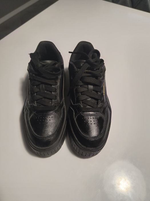 Красовки 36 розмір PUMA