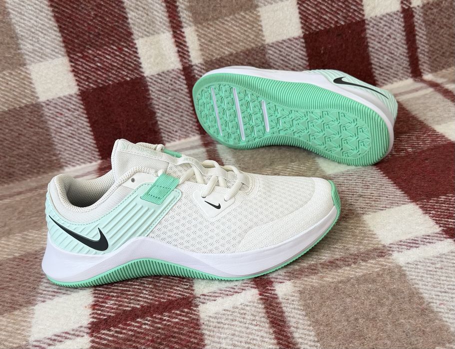 (Оригінал) жіночі кросівки Nike MC Trainer, розмір 39