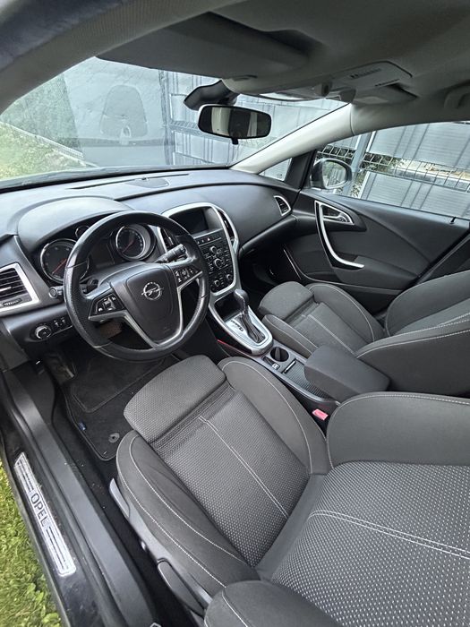 Opel Astra J 2.0