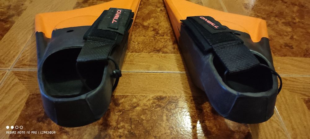 Pés de pato bodyboard