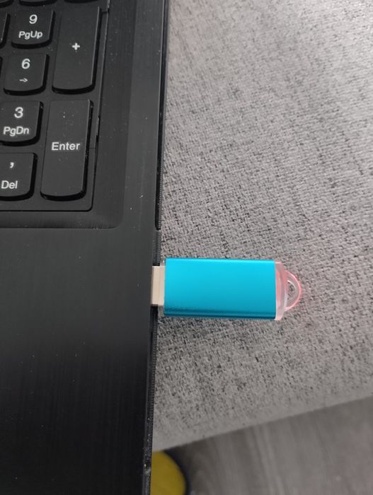 USB flash 16Gb Nowy