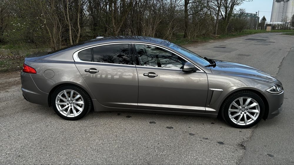 Sprzedam Jaguara XF 2.2D