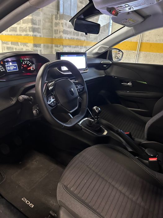 Peugeot 208 2024