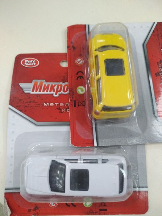 Машинка  металл,