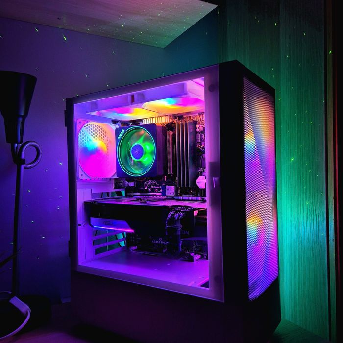 Komputer RX6700XT/R5 5600/16GB DDR4/Gamingowy Okazja Gwarancja SSD RGB