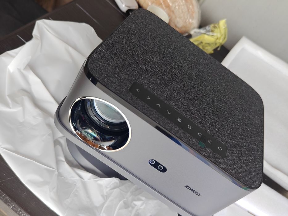 Xiwbsy T08 35000 люмен 1500ansi 12Android