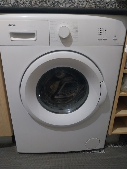 Máquina de Lavar Roupa Qilive (Para Peças ou Reparação)