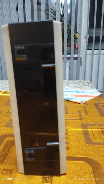 Радиоприемник VEF -- SPIDOLA 10 стан гарний