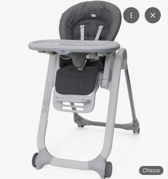 Carrinho  gemeos e cadeiras tudo em bom estado.