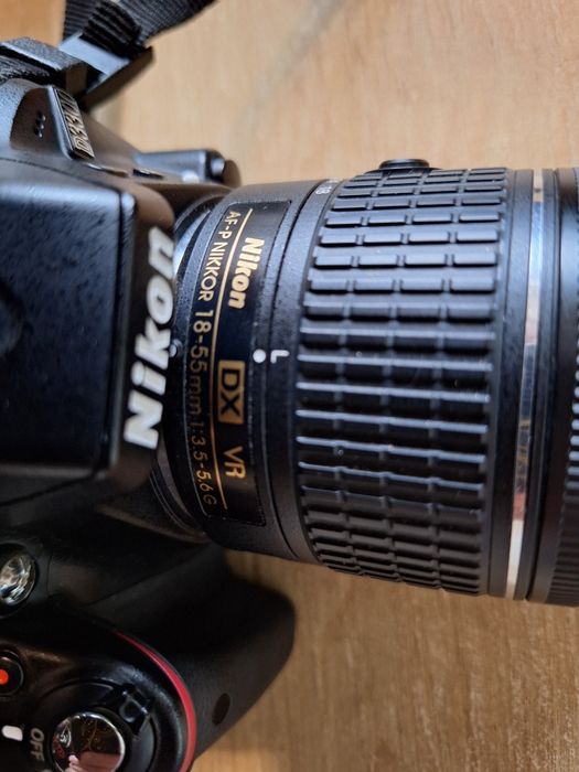 Aparat fotograficzny Nikon D3300 z akcesoriami