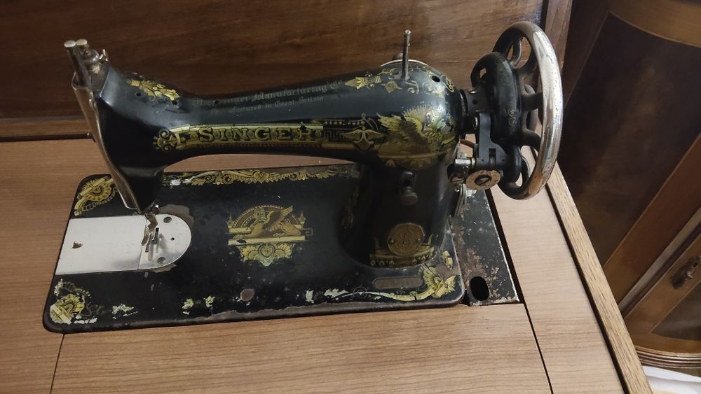 Máquina de costura antiga Singer