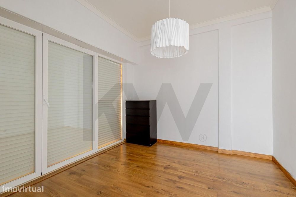 Apartamento T2 com Terraço e Vista Mar | Santo António da Caparica