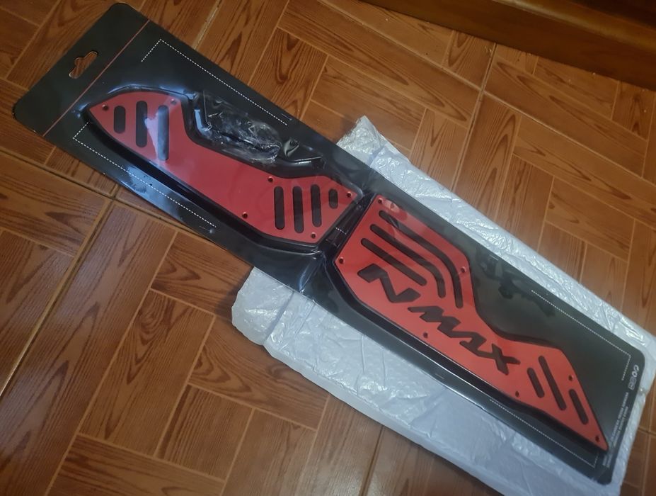 Tapetes vermelho ou azul para Yamaha Nmax 125cc