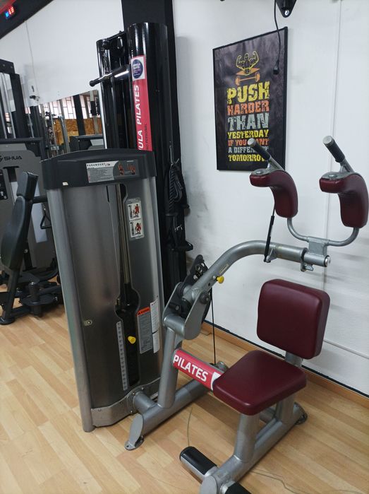 Máquinas de musculação Paramount ( Oito máquinas).