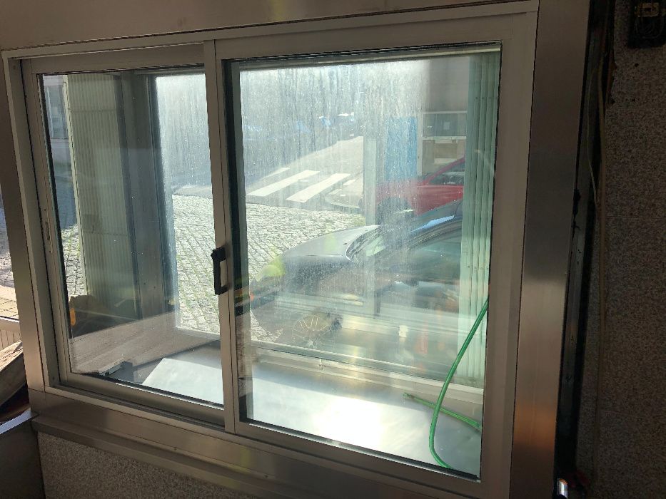 Montra / Vitrine de Refrigeração em Inox motor DORIN para talho, etc